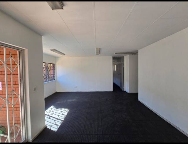 458M² WAREHOUSE TO LET IN BENROSE